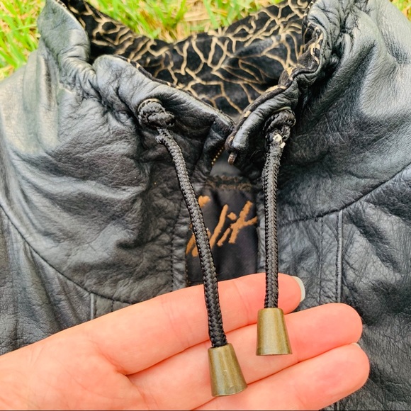 Vintage Genuine Butter Leather Black Bomber Jacket - Picture 15 of 16